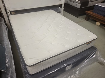 Simmons Holiday Firm Tight Top Queen Mattress