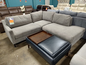 Jonathan Louis Bella Vintage 3-Piece Sectional with Cuddler