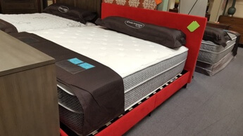 Englander 14 Inch Coil on Coil King Mattress