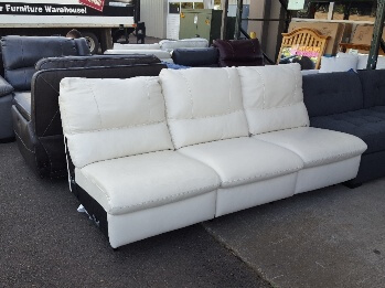 Natuzzi Stefana Bari White 3-Seat Armless Sofa