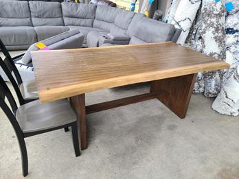 Whitley Live Edge Dining Table (blemish)