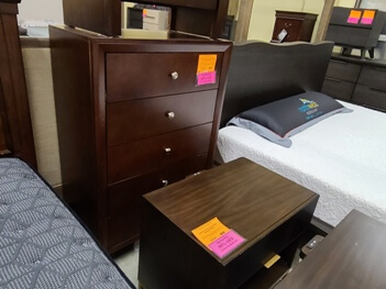 Coaster Cherry Finish 5-Drawer Chest (blemish)
