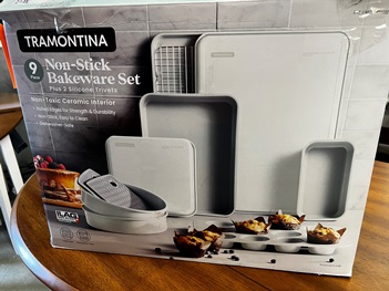 Tramontina 9-Piece Bakeware Set