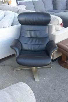 Jason Furniture Analdo Black Swivel Recliner (blemish)