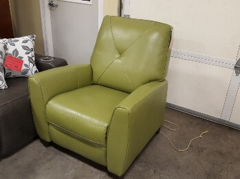 Violino Myia Green Apple Leather Recliner