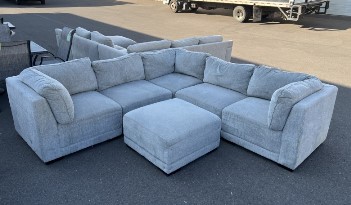 Zoy Belize Greige Fabric 5-Piece Sectional with Ottoman (blemished)