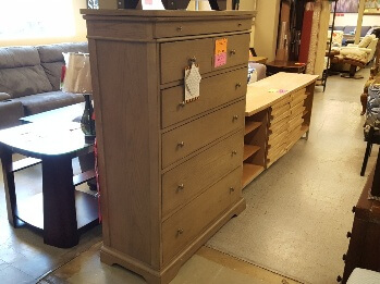 Bergen Light Hardwood Finish Chest (blemish)