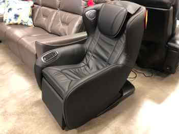 BMC Serenity 2D Massage Chair in Black & Silver (blemish)