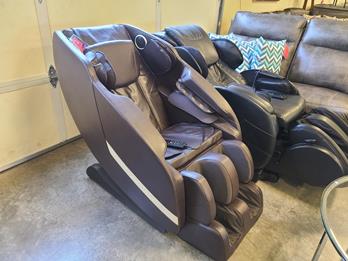 Furniture of America Brown Zero-Gravity Massage Chair