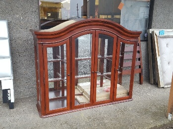 Legacy Bordeaux China Hutch Top (blemish)