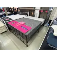 Pillow Cube Side Sleeper 12-Inch Hybrid Queen Mattress