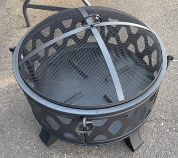 Black Round Metal Fire Pit with Mesh Screen