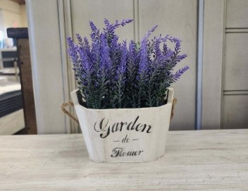 Lavender Foliage Arrangement in Garden de Flouer Planter