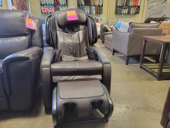 Human Touch Acutouch 6.1 Massage Chair (blemish)