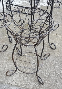 Medium Round Metal Planter