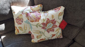 Best Furniture Throw Pillows in Multi (set of 2)