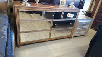 Elegant Light Hardwood Dresser with Mirrored Accents
