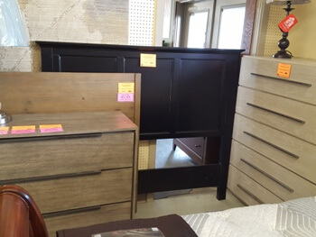 New Classic Franklin Park Dark Cappuccino Finish Squared Queen Headboard