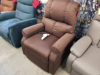 Mega Motion MM2001 Lift Chair in Pocono Chocolate