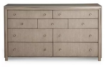 Pulaski Sutton Place 9-Drawer Dresser