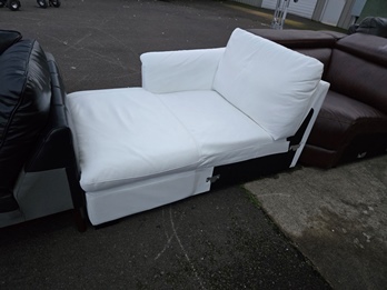 Chateau Dax White Leather One-Arm Chaise